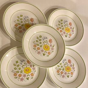 Vintage Spring Meadow 1986. Floral Patterned side plate set of 5.